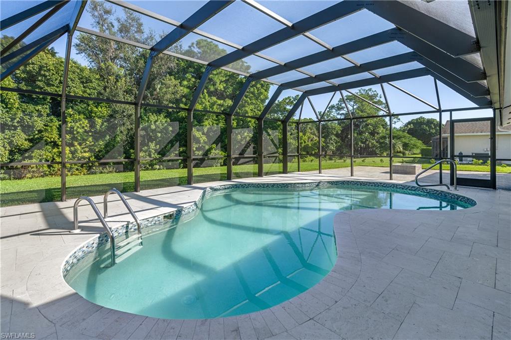 QUEENS PARK AT LAGO VERDE - Residential