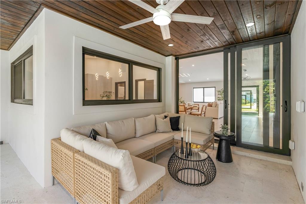 QUEENS PARK AT LAGO VERDE - Residential