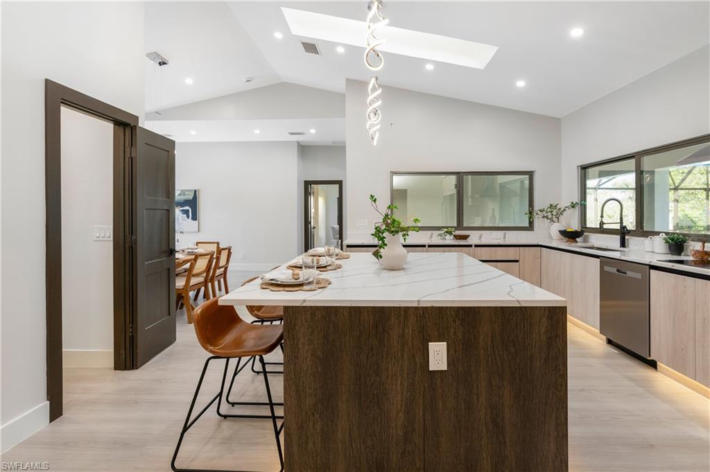 QUEENS PARK AT LAGO VERDE - Residential