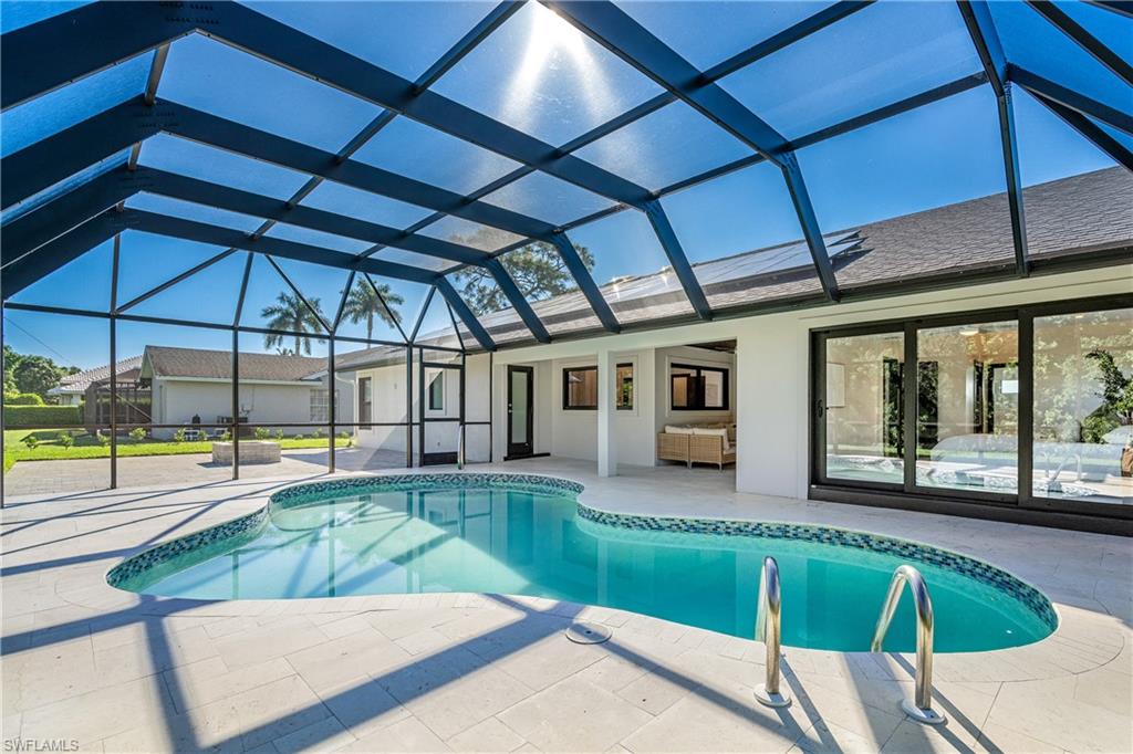 QUEENS PARK AT LAGO VERDE - Residential