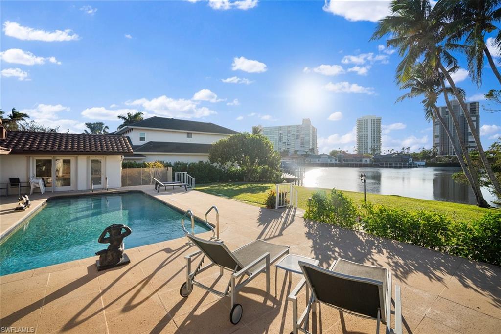 PARK SHORE - Residential