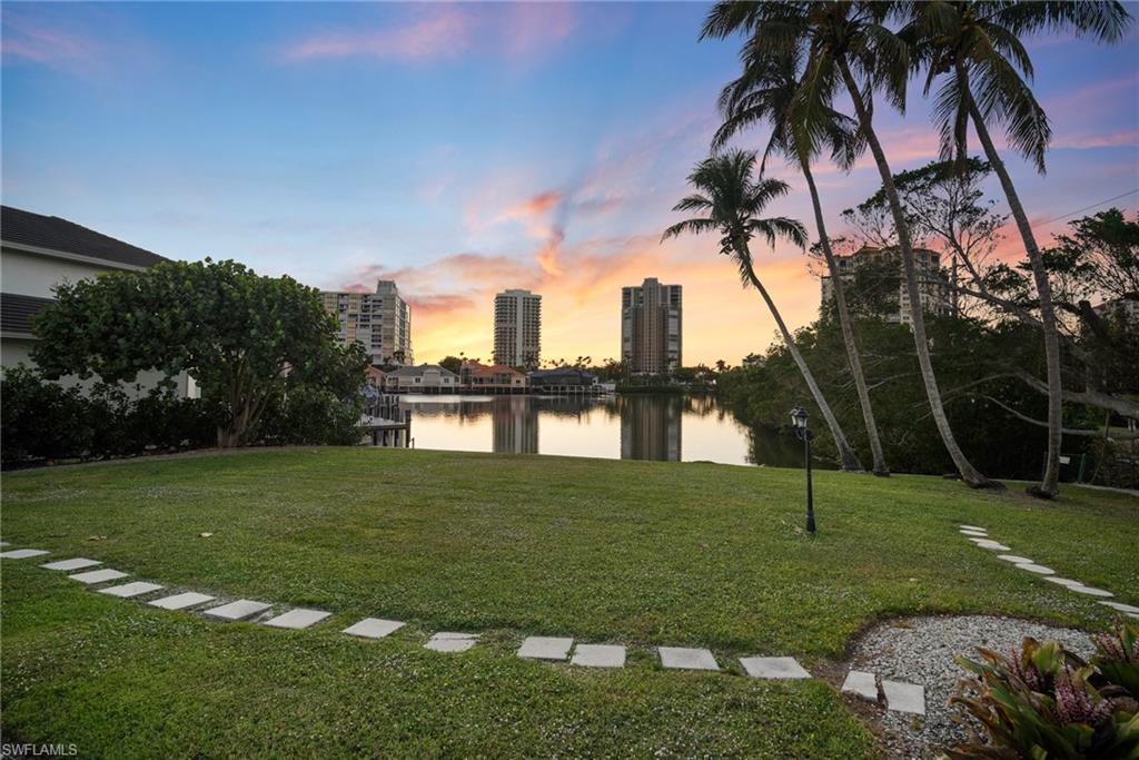 PARK SHORE - Residential