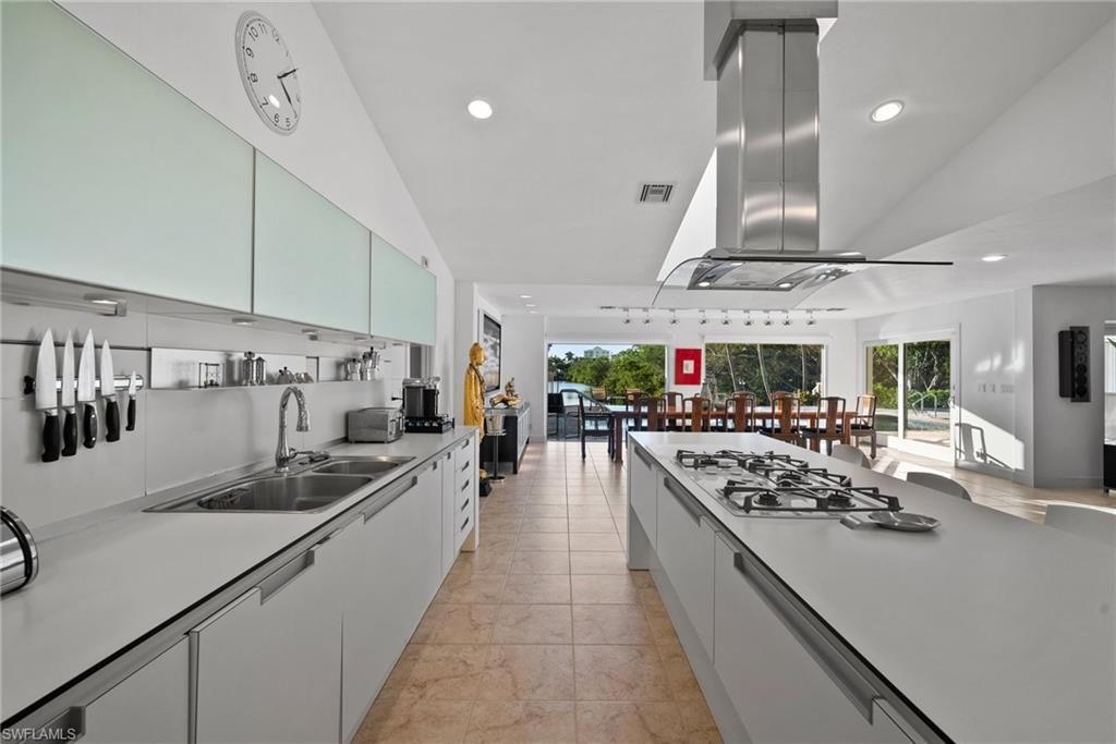 PARK SHORE - Residential