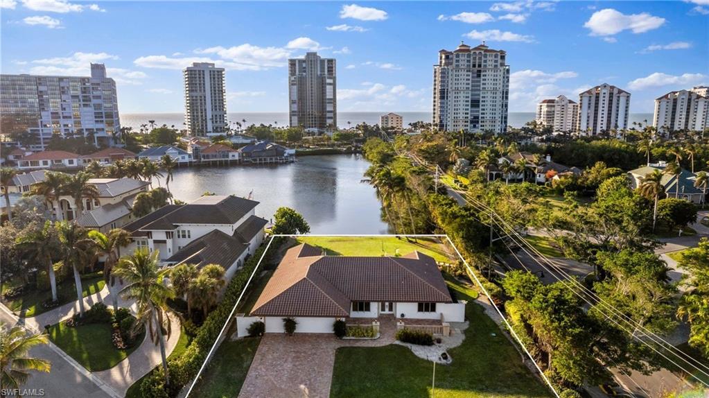 PARK SHORE - Residential