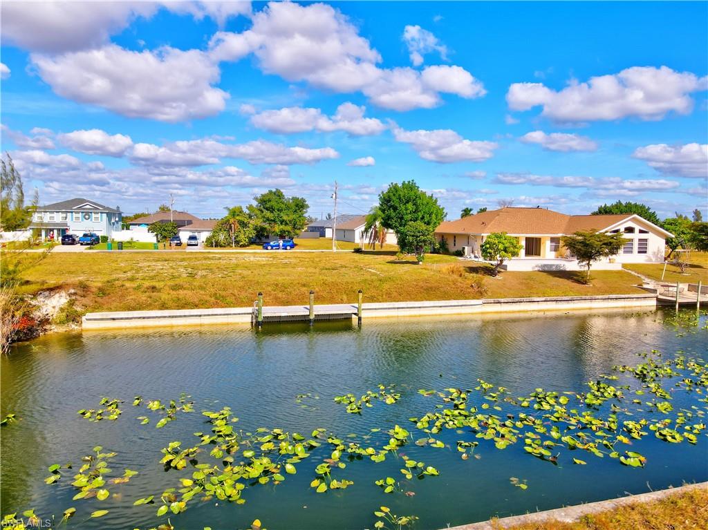 CAPE CORAL - Land