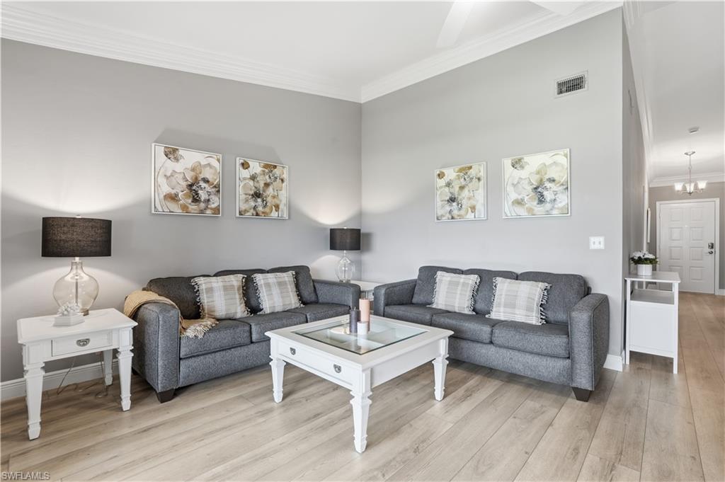 COUNTRY GLEN - Residential