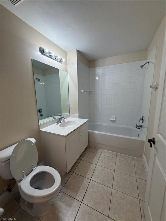 ISLES OF PORTO VISTA - Residential Lease