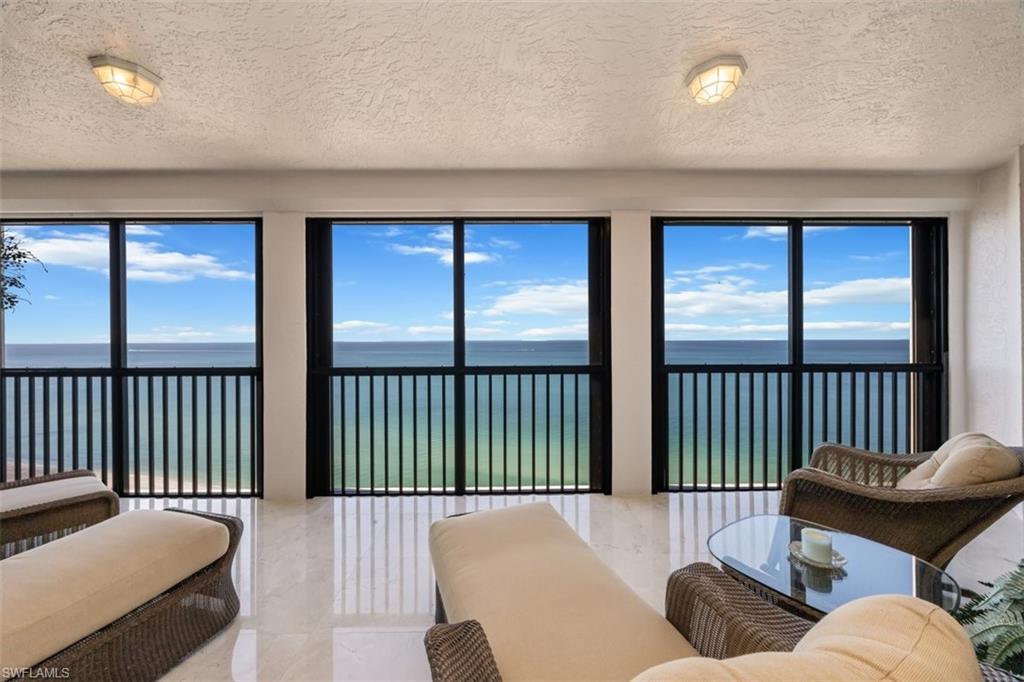 CARLYSLE AT BAY COLONY - Residential