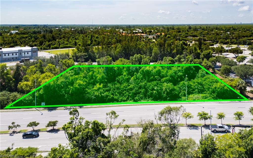This 2.45 acre commercial parcel is centrally located in Fort Myers with great access to Summerlin Road and Gladiolus.  Zoned CC, the property permits a range of commercials uses.  Due to the proximity to two major hospitals, the site is perfect for a medical office.