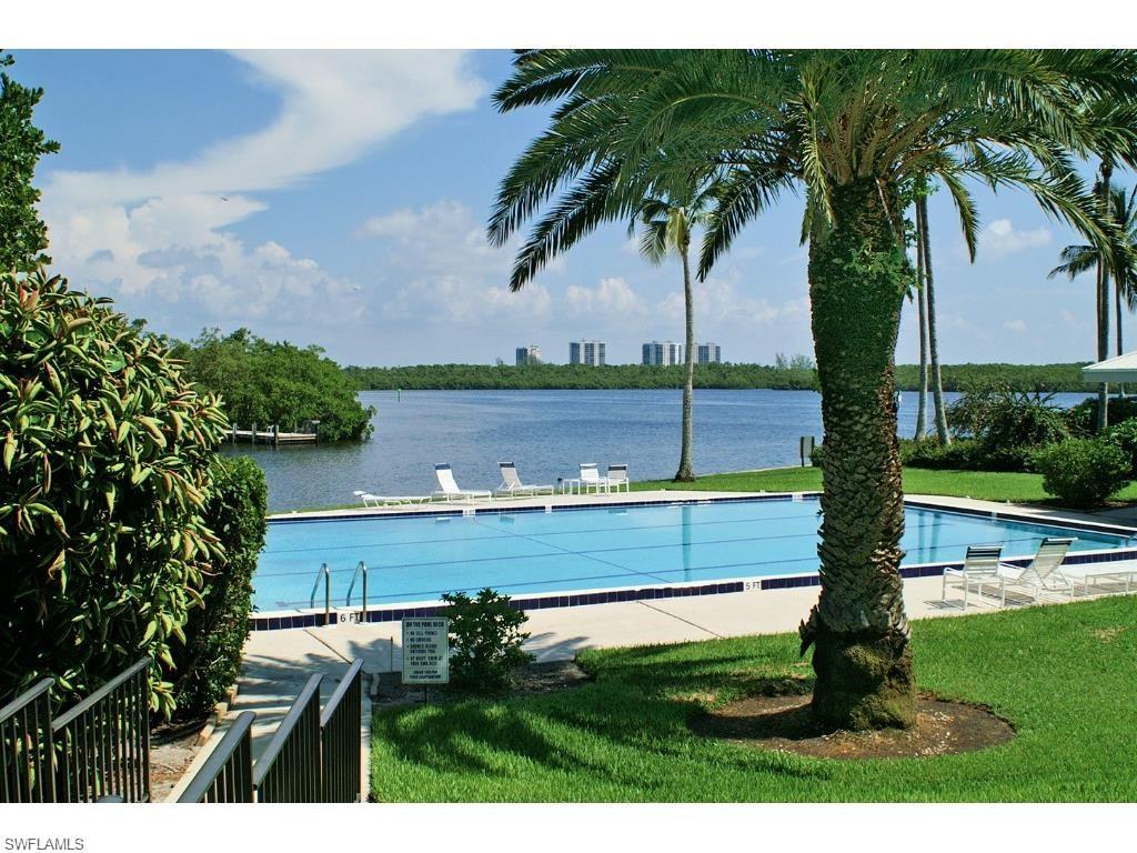 VANDERBILT SURF COLONY - Residential