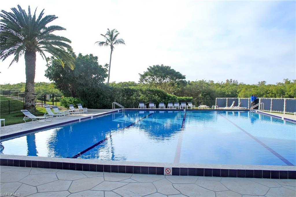 VANDERBILT SURF COLONY - Residential