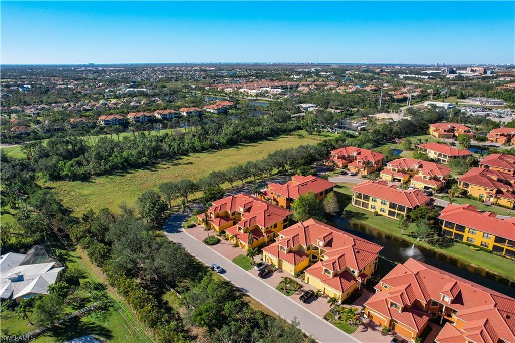 PRENTISS POINTE - Residential