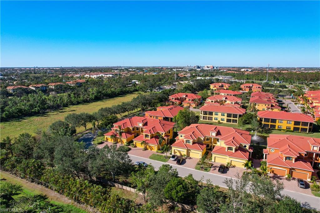 PRENTISS POINTE - Residential