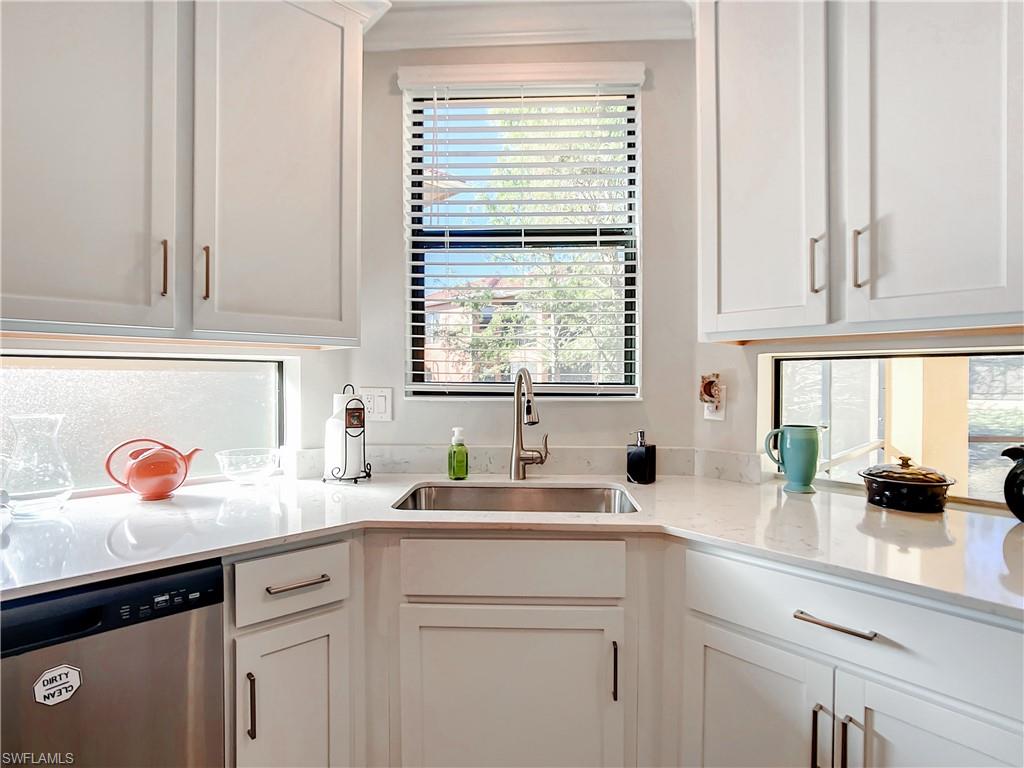 PRENTISS POINTE - Residential