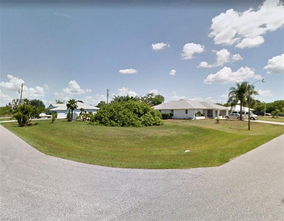 Prime Corner Lot in Englewood – 10163 Castanet Ave Englewood FL 34224

Discover the perfect location to build your dream home on this spacious corner lot in the heart of Englewood! Nestled in a quiet, residential neighborhood, this vacant lot offers plenty of space for a custom home with room for a pool, lush landscaping, and more.

Enjoy the best of Florida living with nearby access to gorgeous Gulf beaches, boating, fishing, golf courses, shopping, and dining. Located just minutes from Manasota Key, Boca Grande, and Englewood Beach, this property is ideal for those seeking a coastal lifestyle without the high price tag.

With no HOA or deed restrictions, you have the flexibility to design your home just the way you want. Whether you're looking to build now or invest for the future, this prime lot is a fantastic opportunity!
Don’t miss out on this opportunity, secure your slice of paradise today!