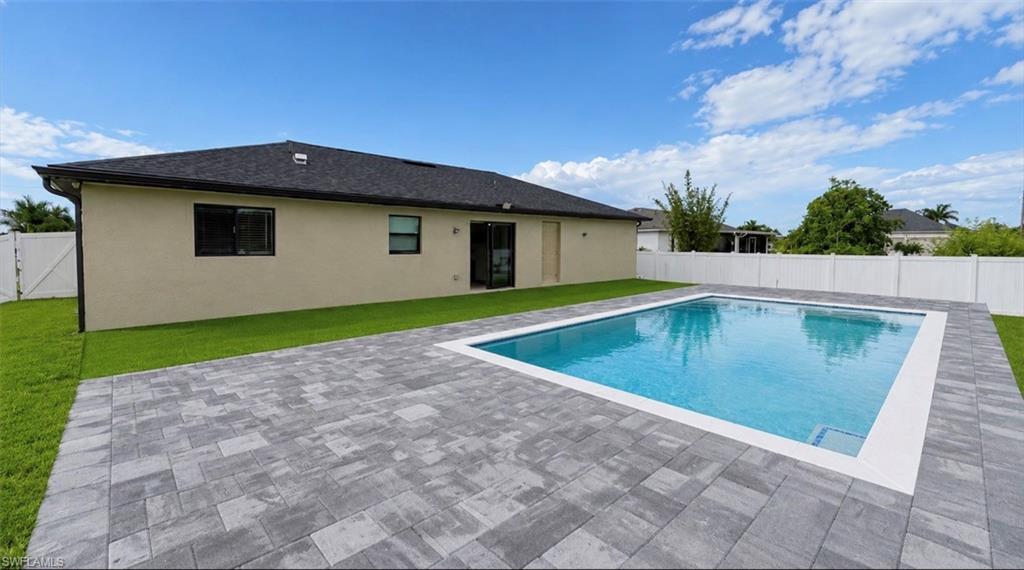 CAPE CORAL - Residential