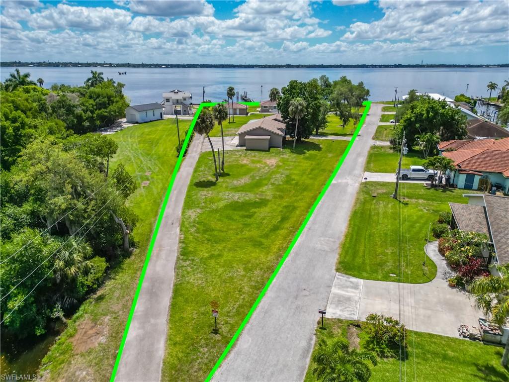 NORTH FORT MYERS - Residential