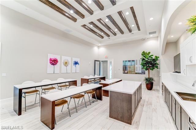 SILVERWOOD - Residential Lease