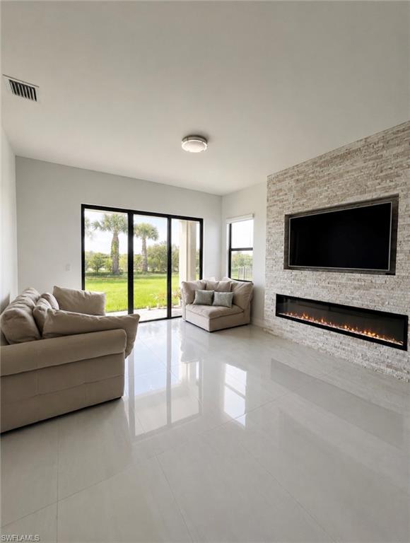 SILVERWOOD - Residential Lease
