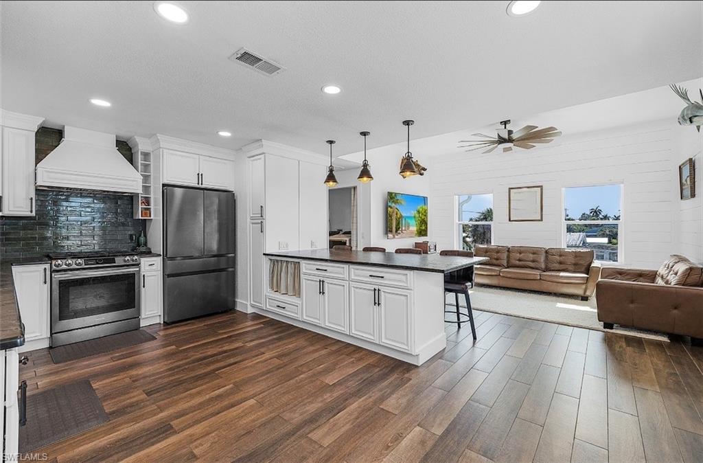 ST JAMES CITY - Residential