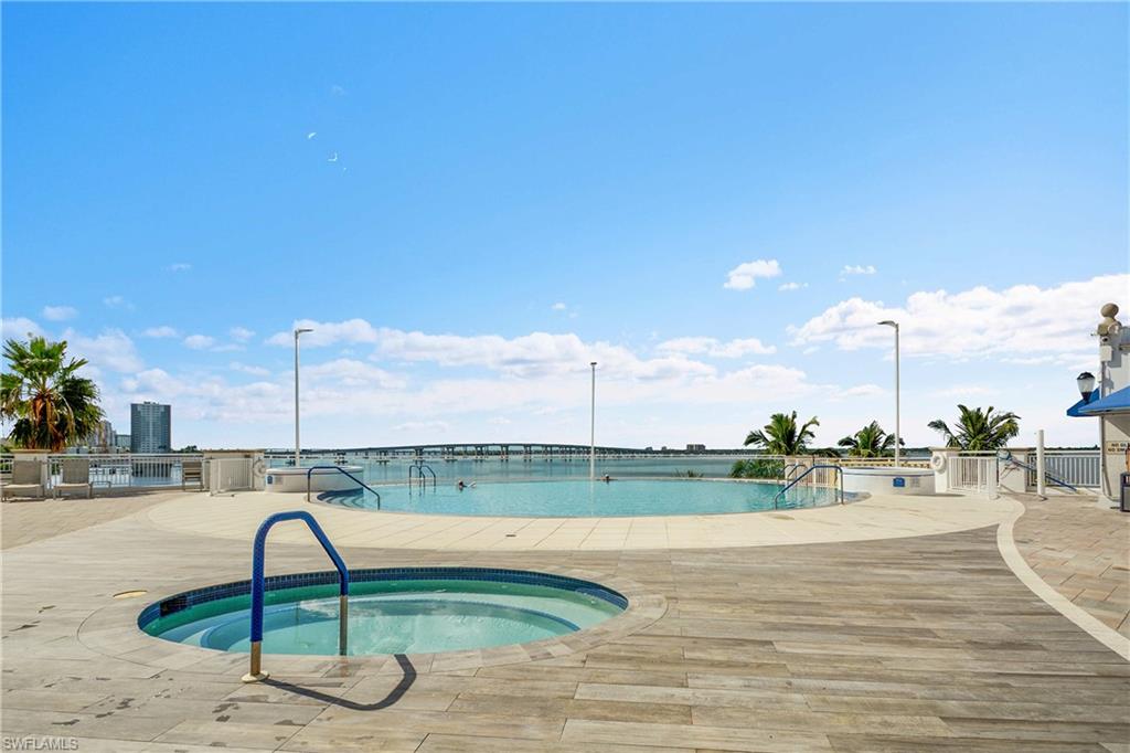 RIVIERA - Residential