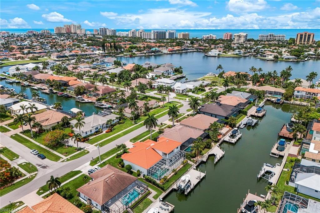 MARCO BEACH - Residential
