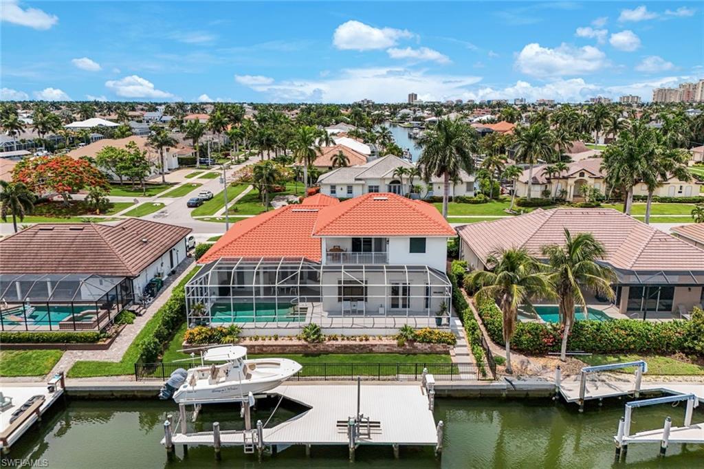 MARCO BEACH - Residential