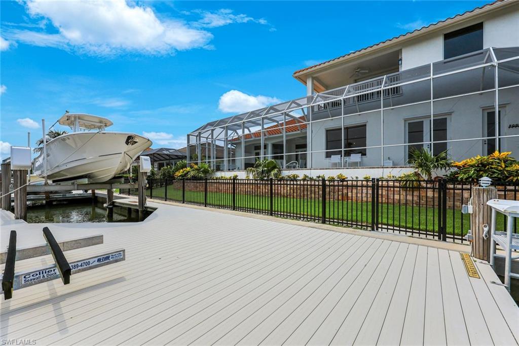 MARCO BEACH - Residential