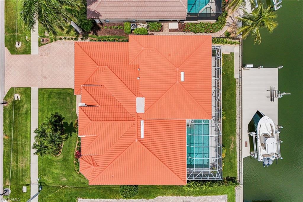 MARCO BEACH - Residential