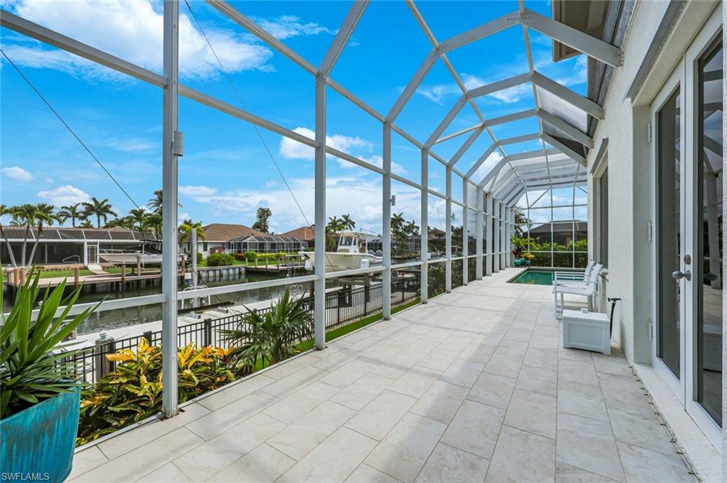 MARCO BEACH - Residential
