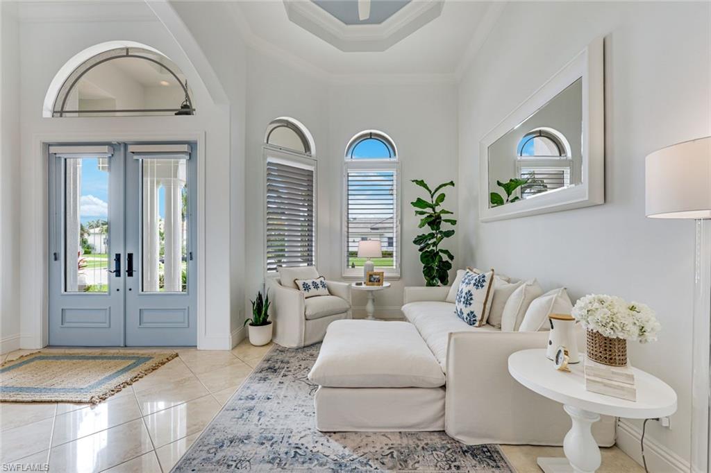 MARCO BEACH - Residential