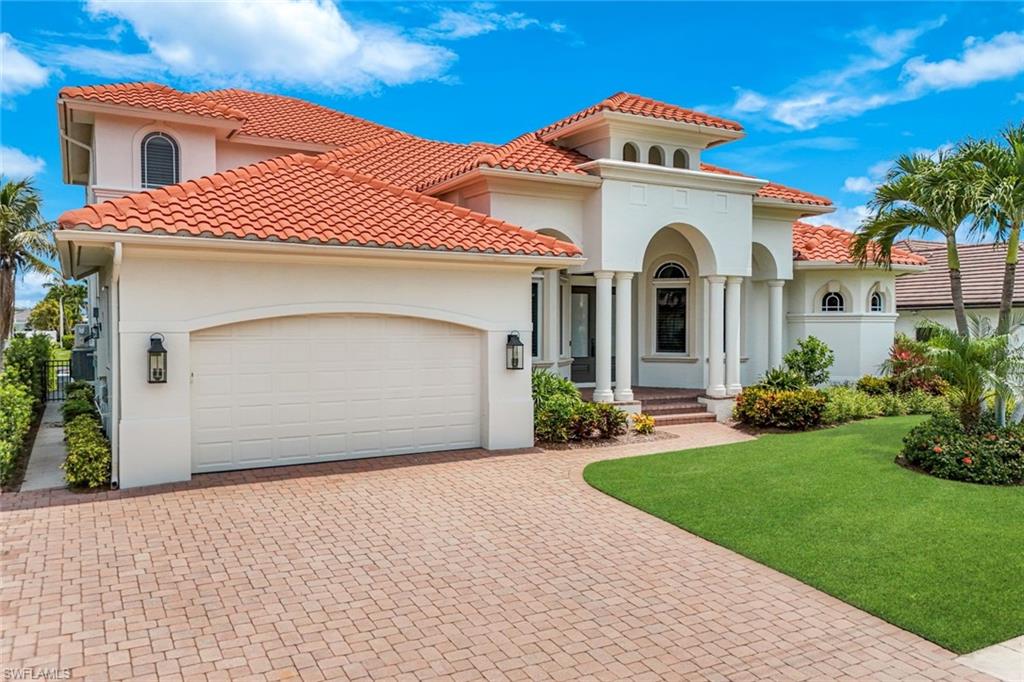 MARCO BEACH - Residential