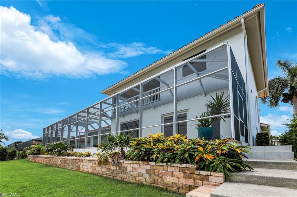 MARCO BEACH - Residential