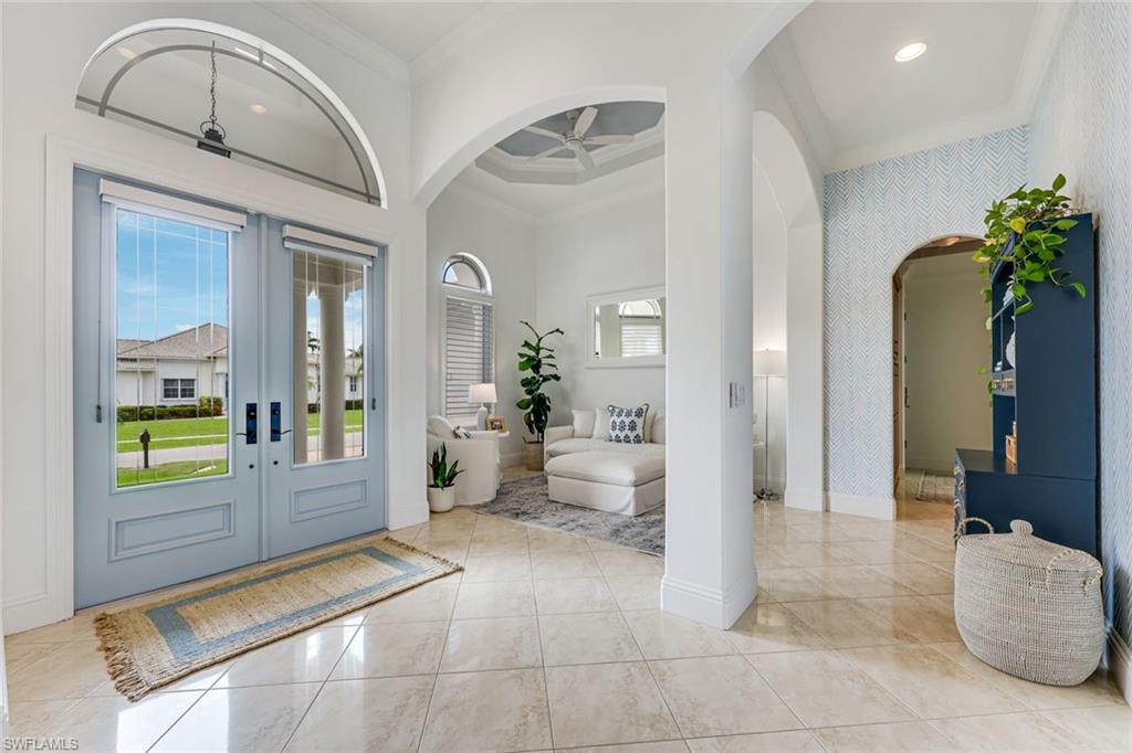 MARCO BEACH - Residential