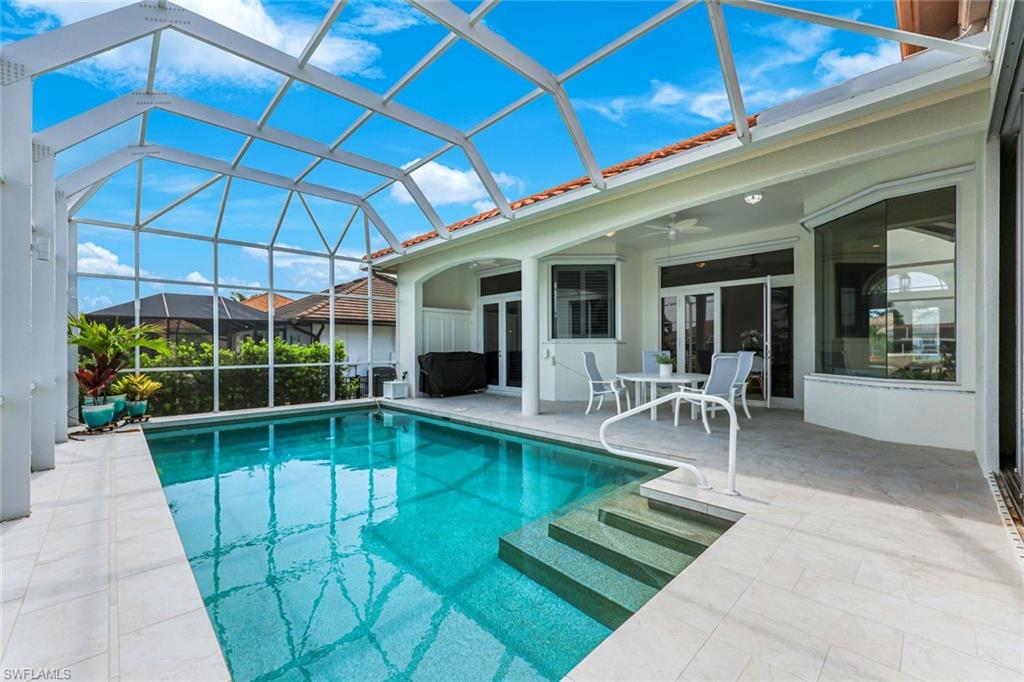 MARCO BEACH - Residential