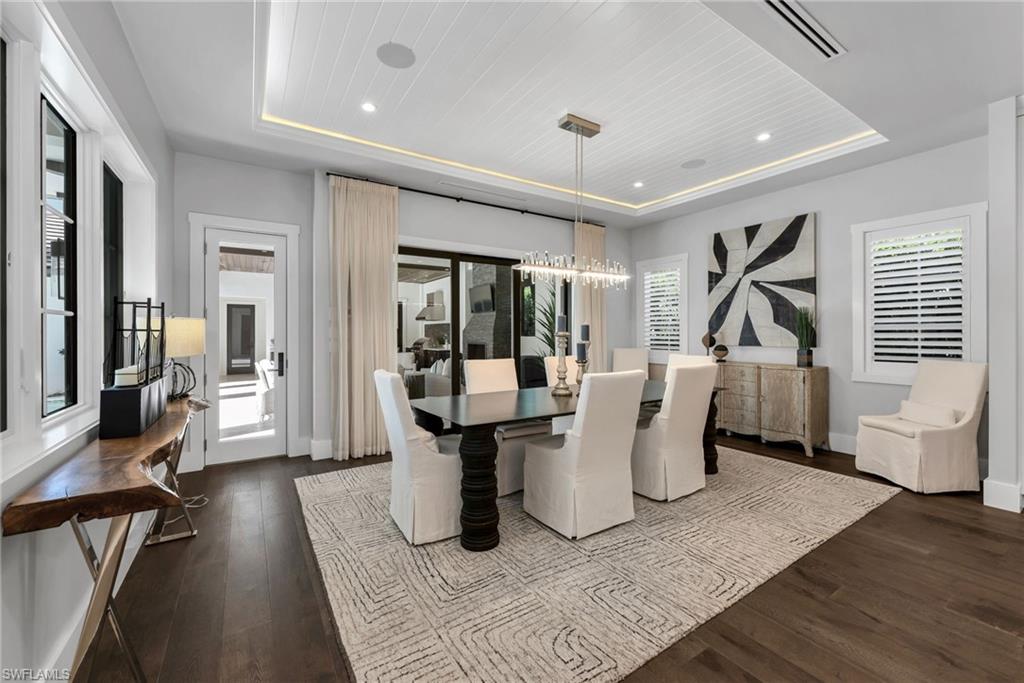 MOORINGS - Residential