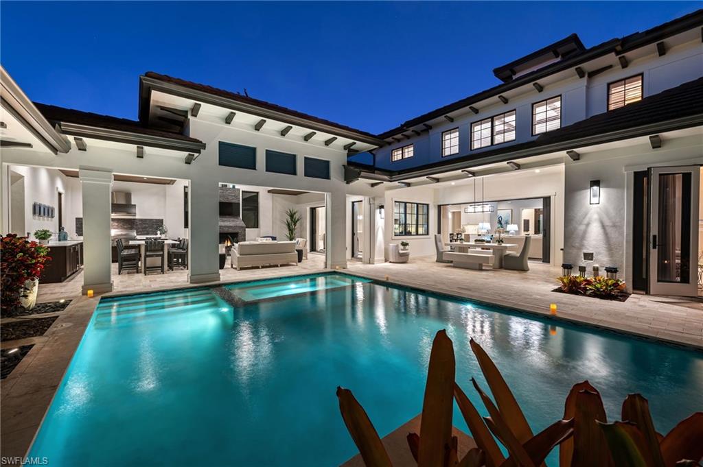 MOORINGS - Residential
