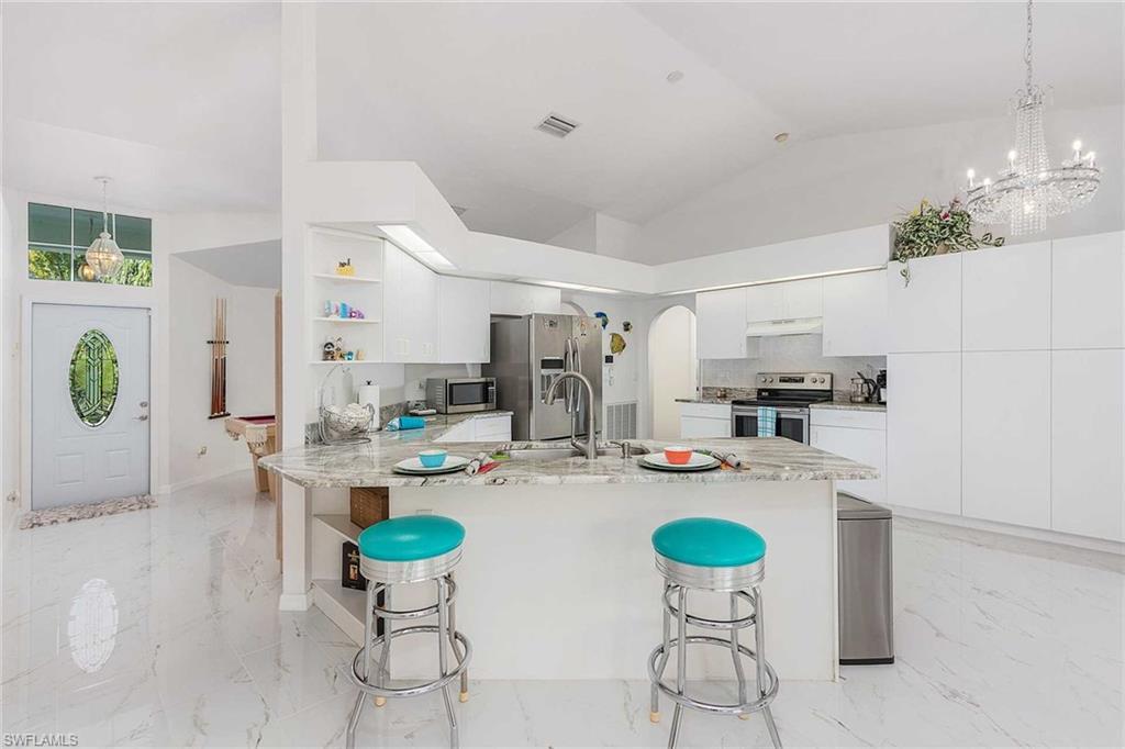 CAPE CORAL - Residential Lease