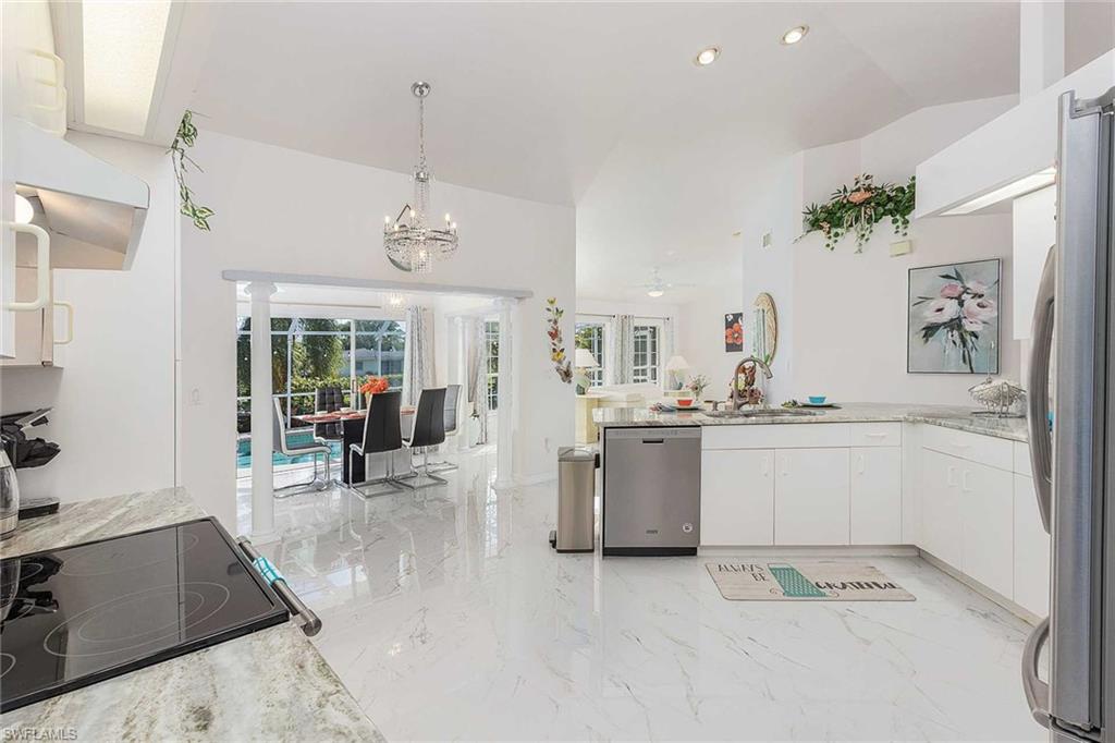 CAPE CORAL - Residential Lease