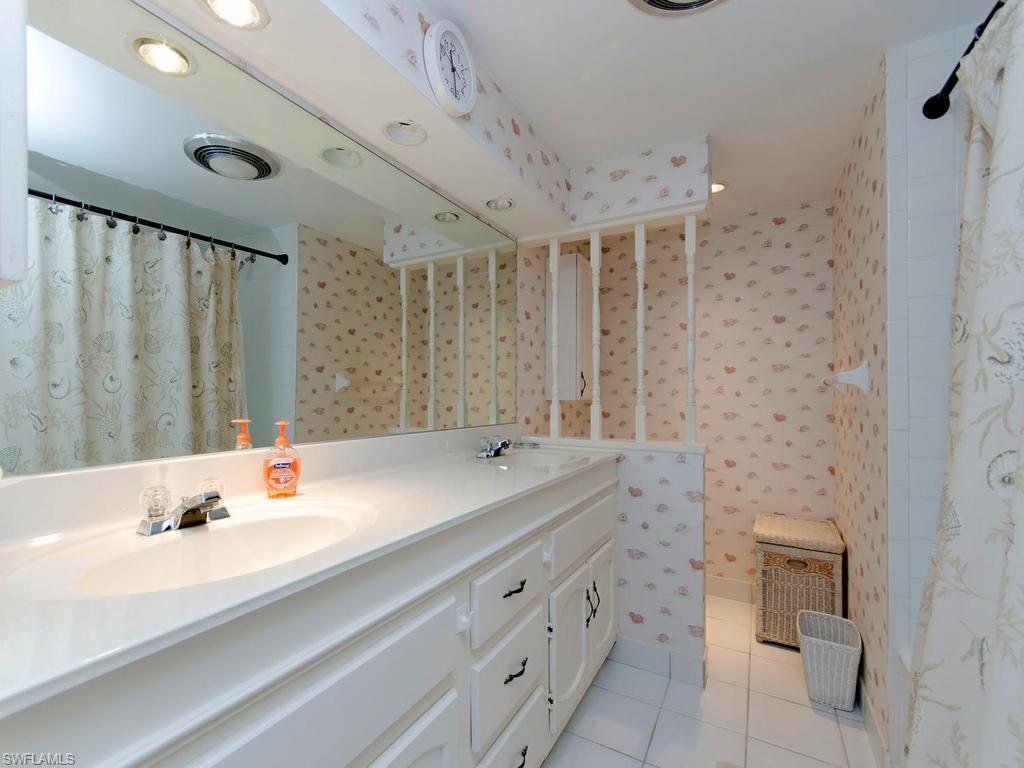 NAPLES BATH AND TENNIS CLUB - Residential