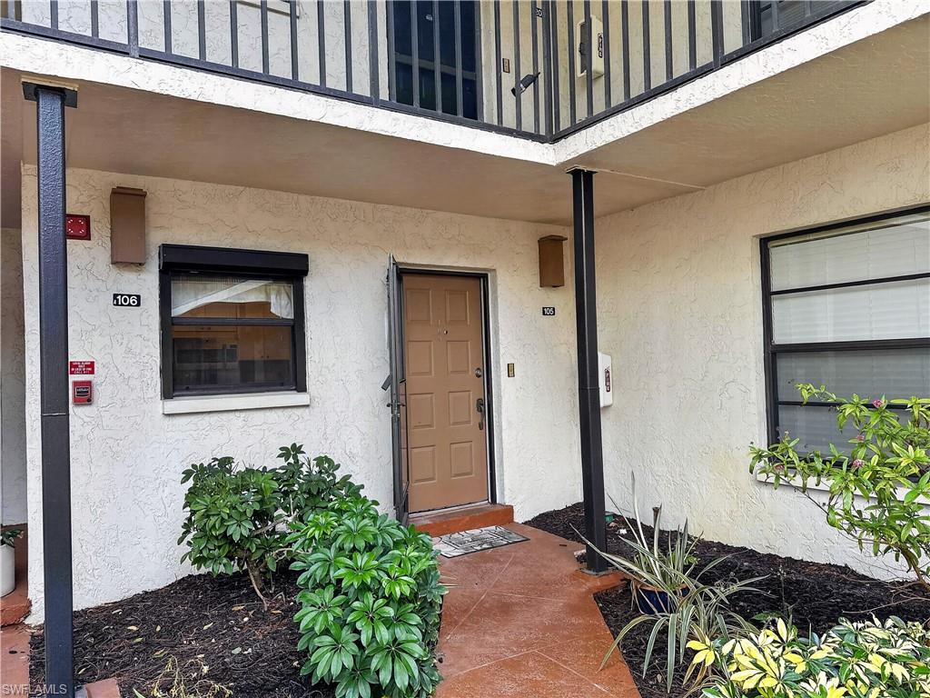 Welcome to this beautiful 2-bedroom, 2-bathroom first-floor end-unit condo in the highly desirable Courtyard
at Kings Lake community in Naples. Available as an ANNUAL RENTAL.
With 1,072 sq ft of bright, open living space with brand new flooring throughout, this home features a remodeled
kitchen, a cozy breakfast nook, and a formal dining area, perfect for both casual meals and entertaining.
- Spacious master bedroom with 2 closets and direct access to the newly screened lanai
- Split-bedroom layout for added privacy
- Covered carport parking space included
Community Amenities:
- 2 community pools and spa
- Walking and biking paths
- Tennis & pickleball court
Located just minutes from Downtown Naples, beaches, and shopping/dining on 5th Ave, this condo offers
convenience, comfort, and lifestyle in one package.
 No pets as per HOA rules, ESA must provide valid documentation.
Utilities included Water/Sewer and Trash