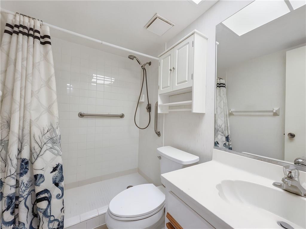 KINGS LAKE - Residential Lease