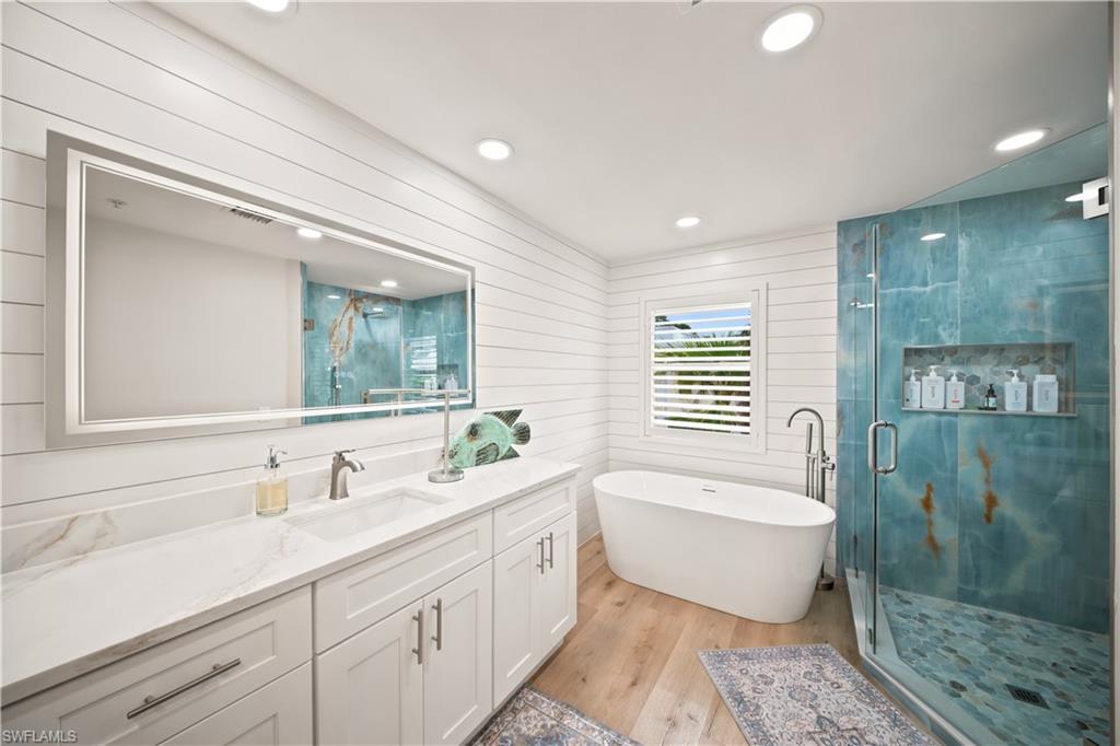 COCONUT GROVE - Residential Lease
