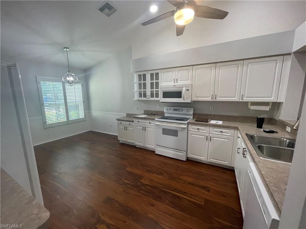 VILLAS AT GREENWOOD LAKE - Residential Lease