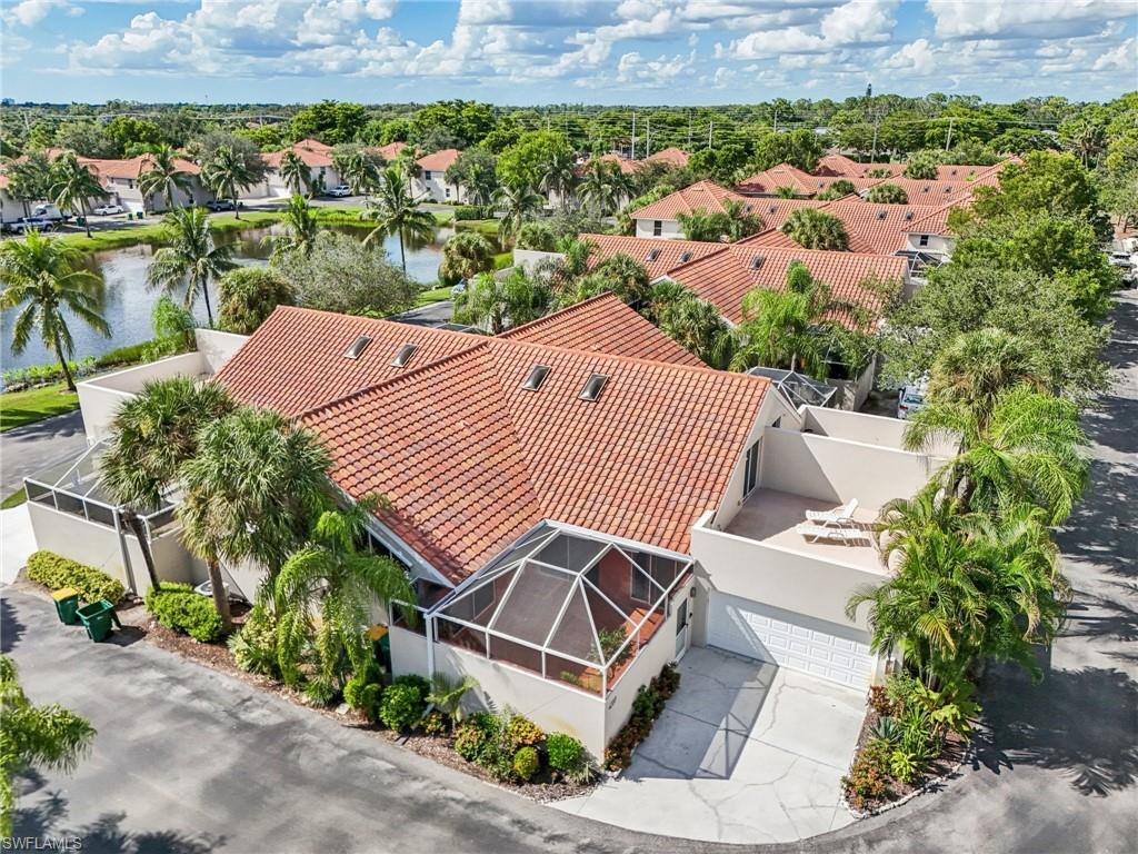 QUAIL WOODS COURTYARDS - Residential