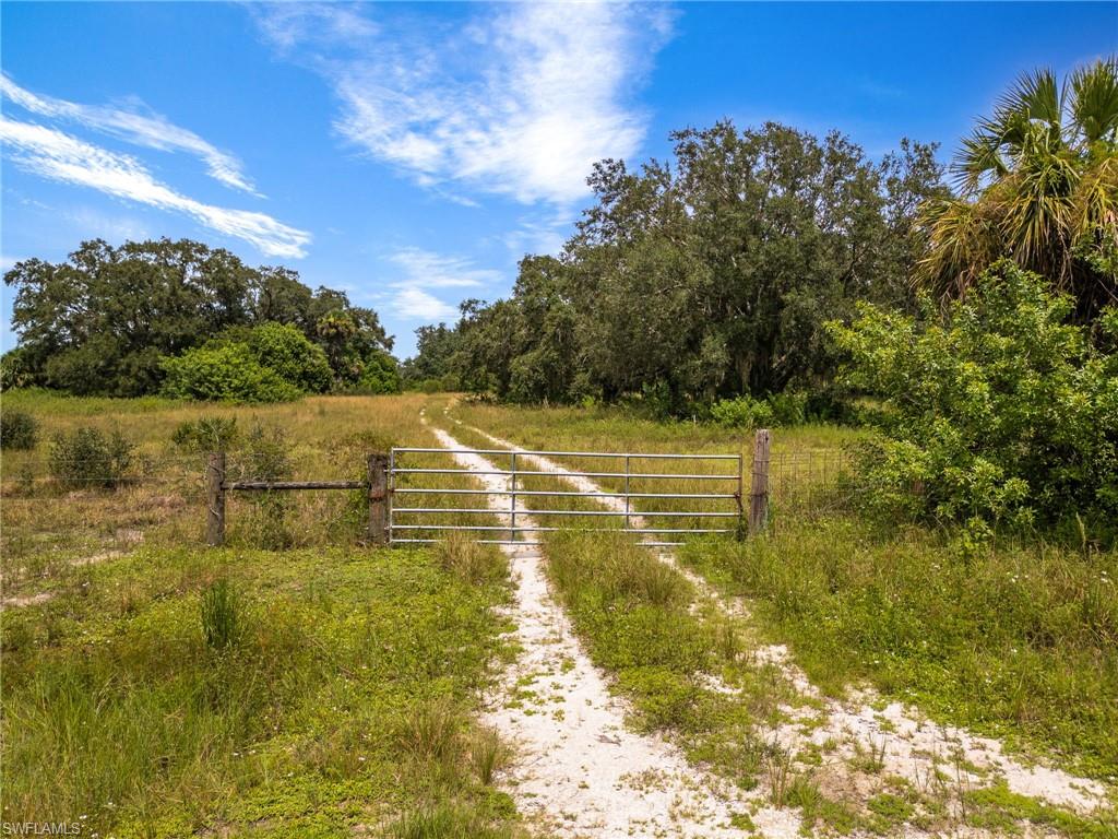 INDIAN HILLS - Land