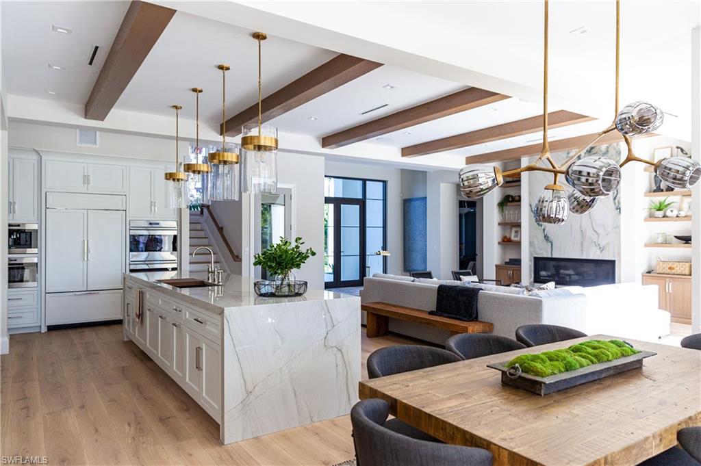 AQUALANE SHORES - Residential