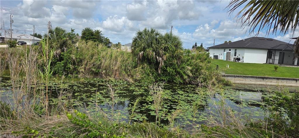 CAPE CORAL - Land