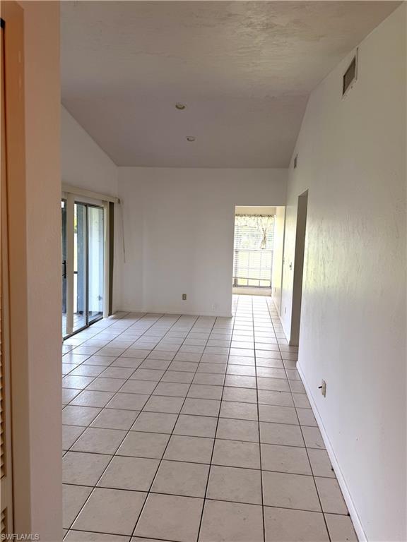 BEACON SQUARE - Residential Lease