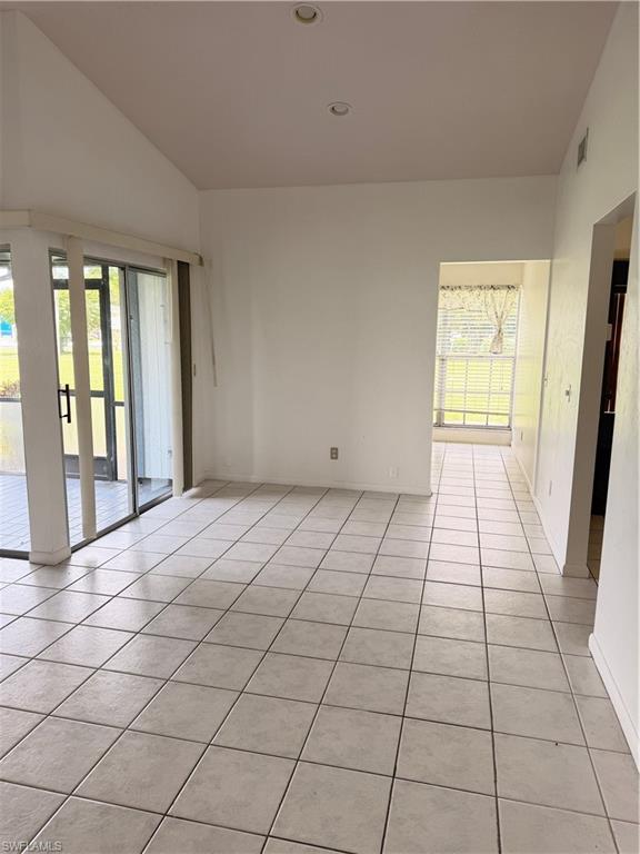BEACON SQUARE - Residential Lease